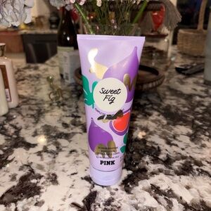 PINK Sweet Fig Body Lotion New